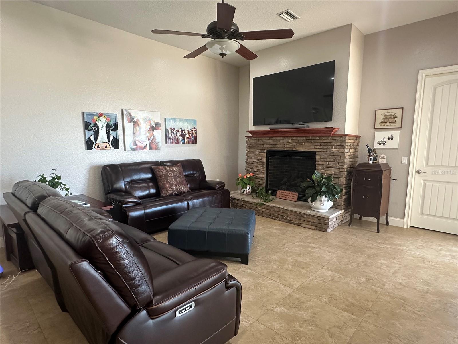 Image 11 of 54 For 5526 140th Avenue