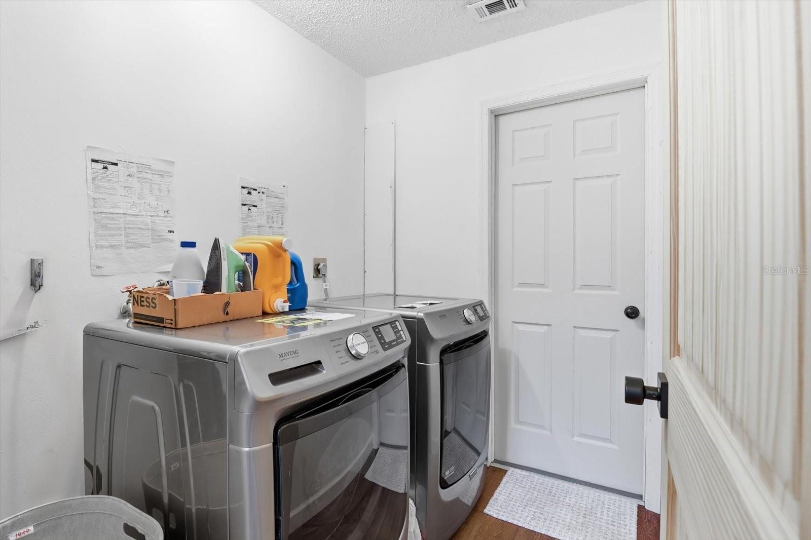 Image 31 of 47 For 9711 Monica Court
