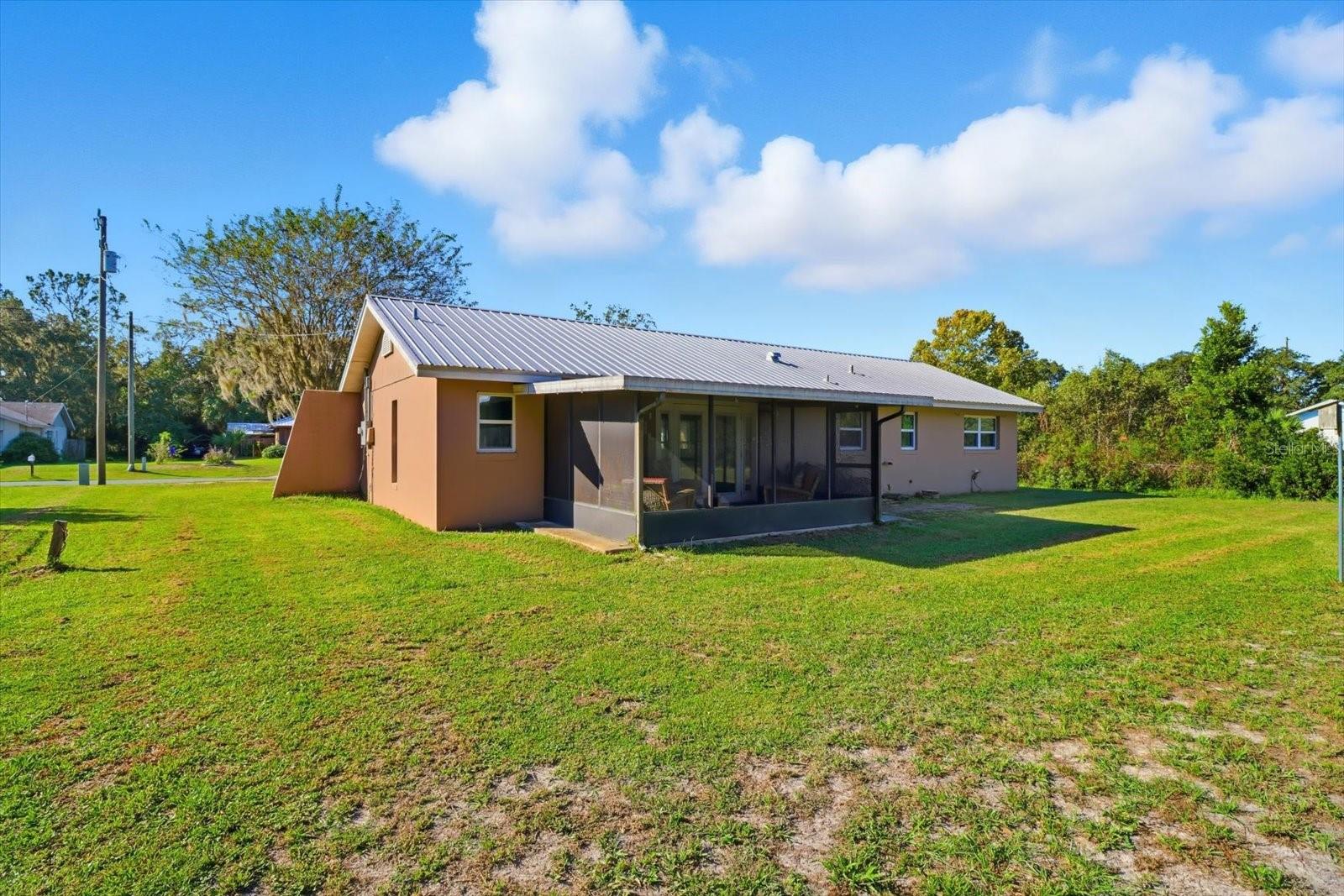 Image 40 of 47 For 9711 Monica Court