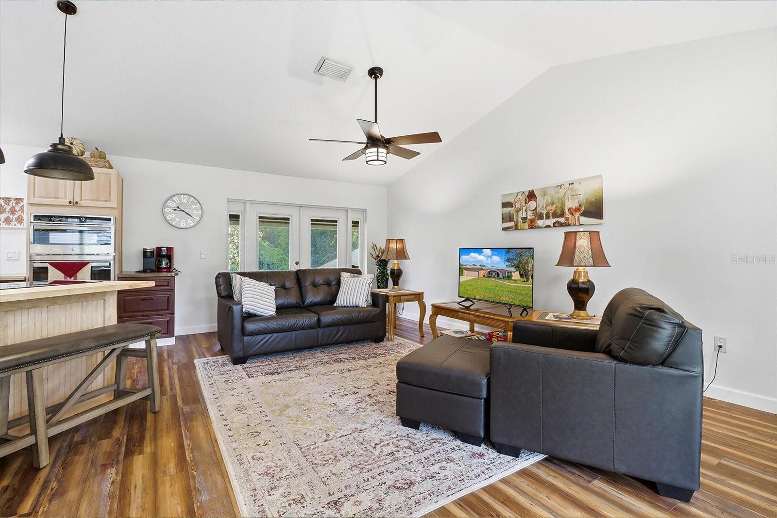 Image 7 of 47 For 9711 Monica Court