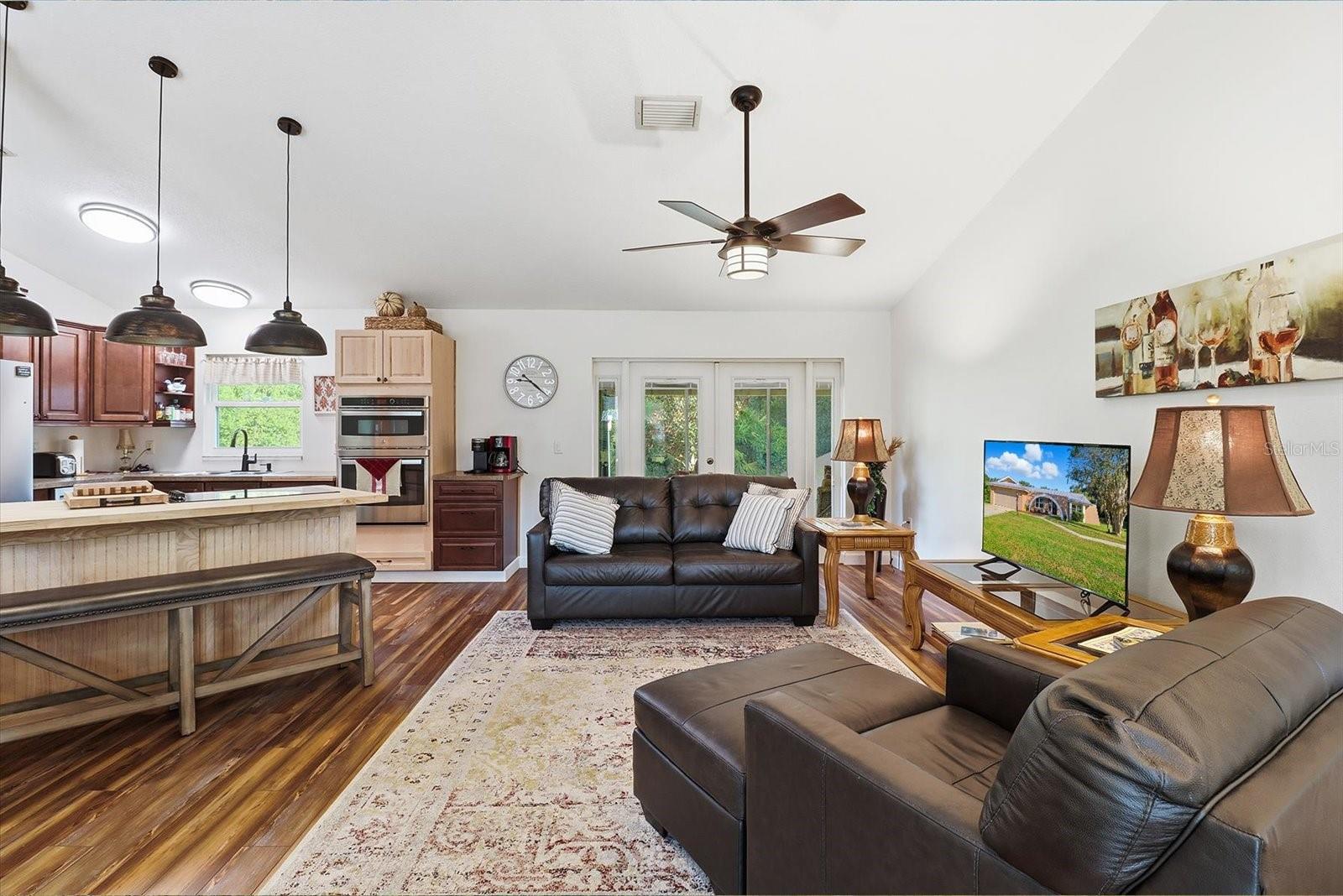 Image 8 of 47 For 9711 Monica Court