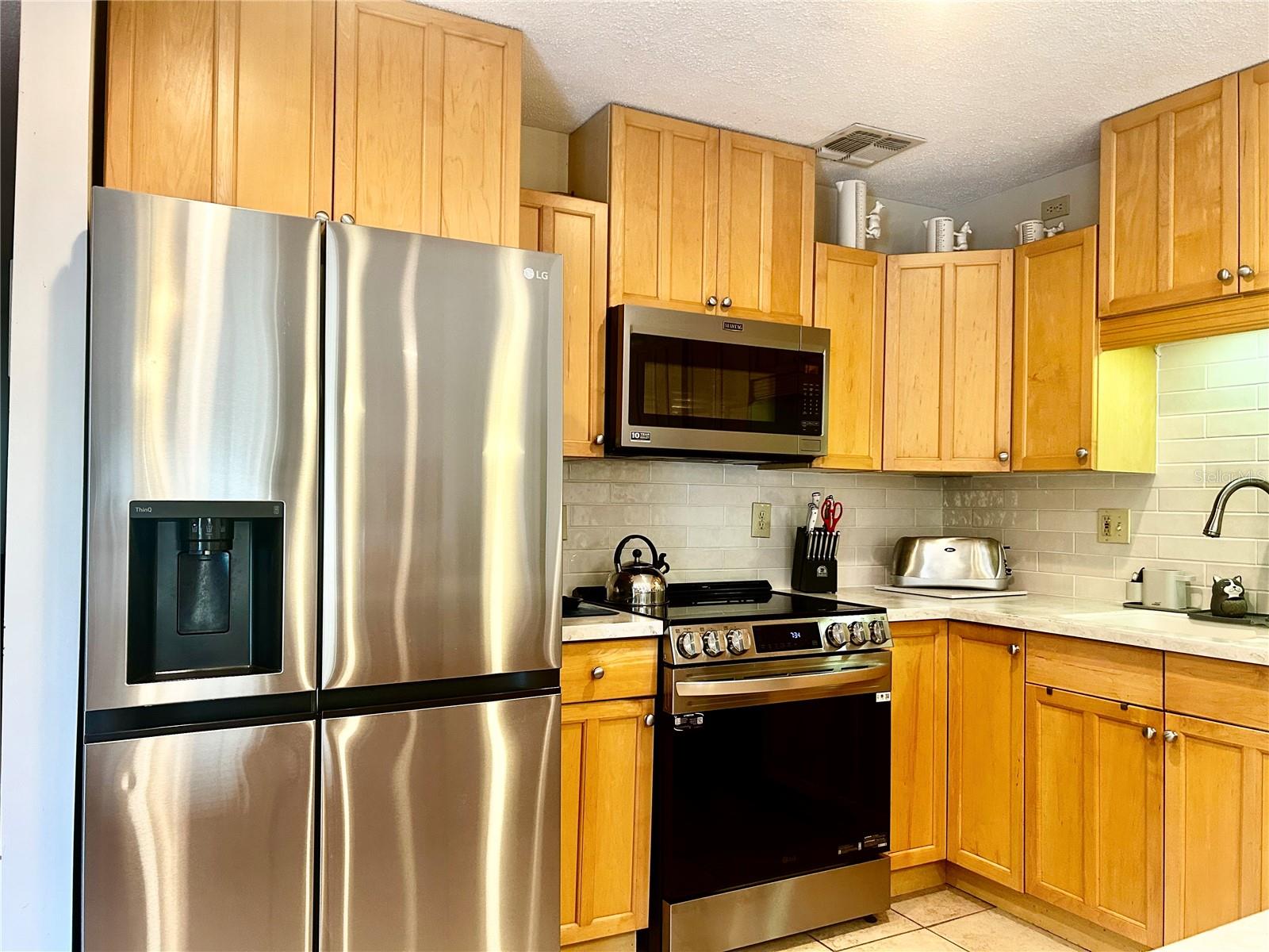 Image 15 of 54 For 9422 125th Avenue