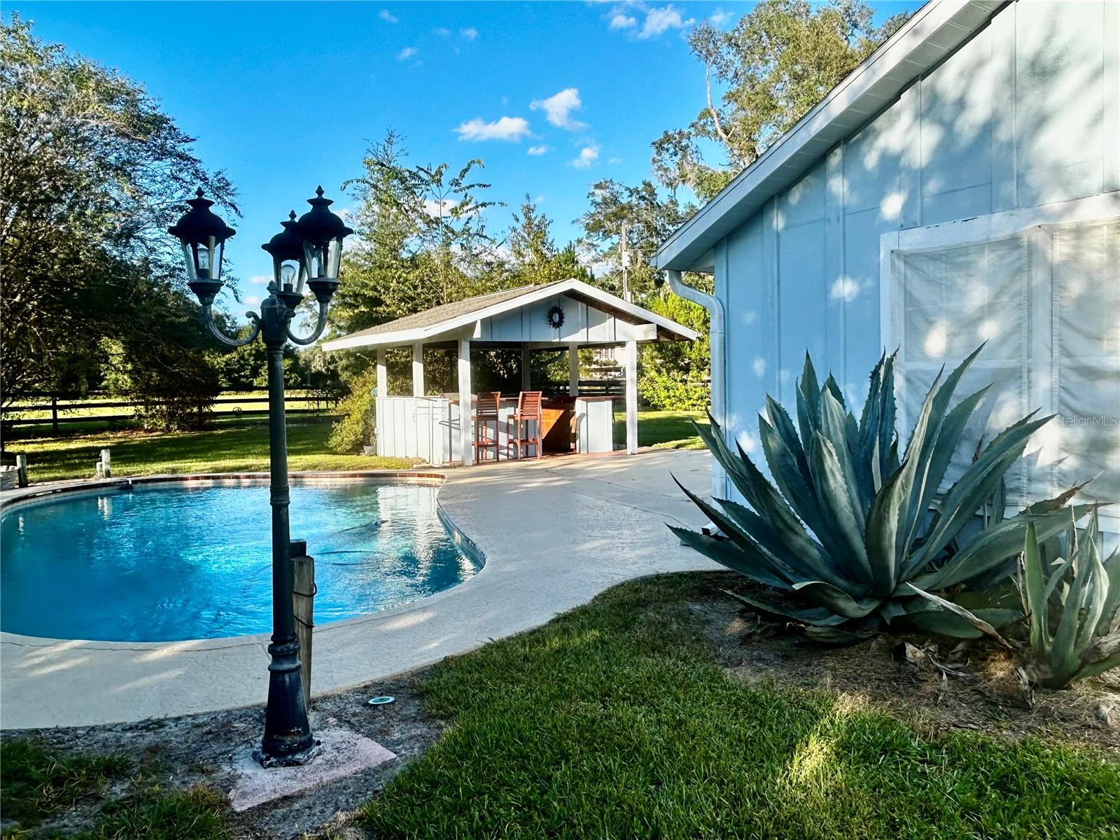 Image 36 of 54 For 9422 125th Avenue