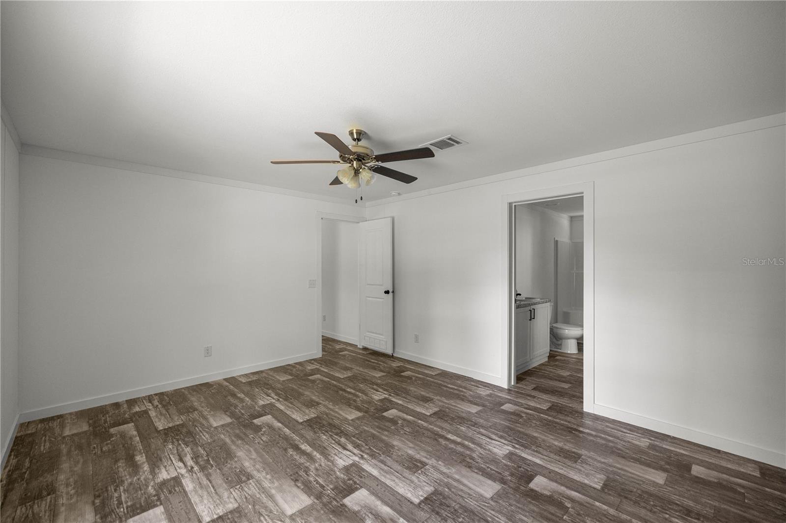 Image 16 of 30 For 9790 Pinespring Court