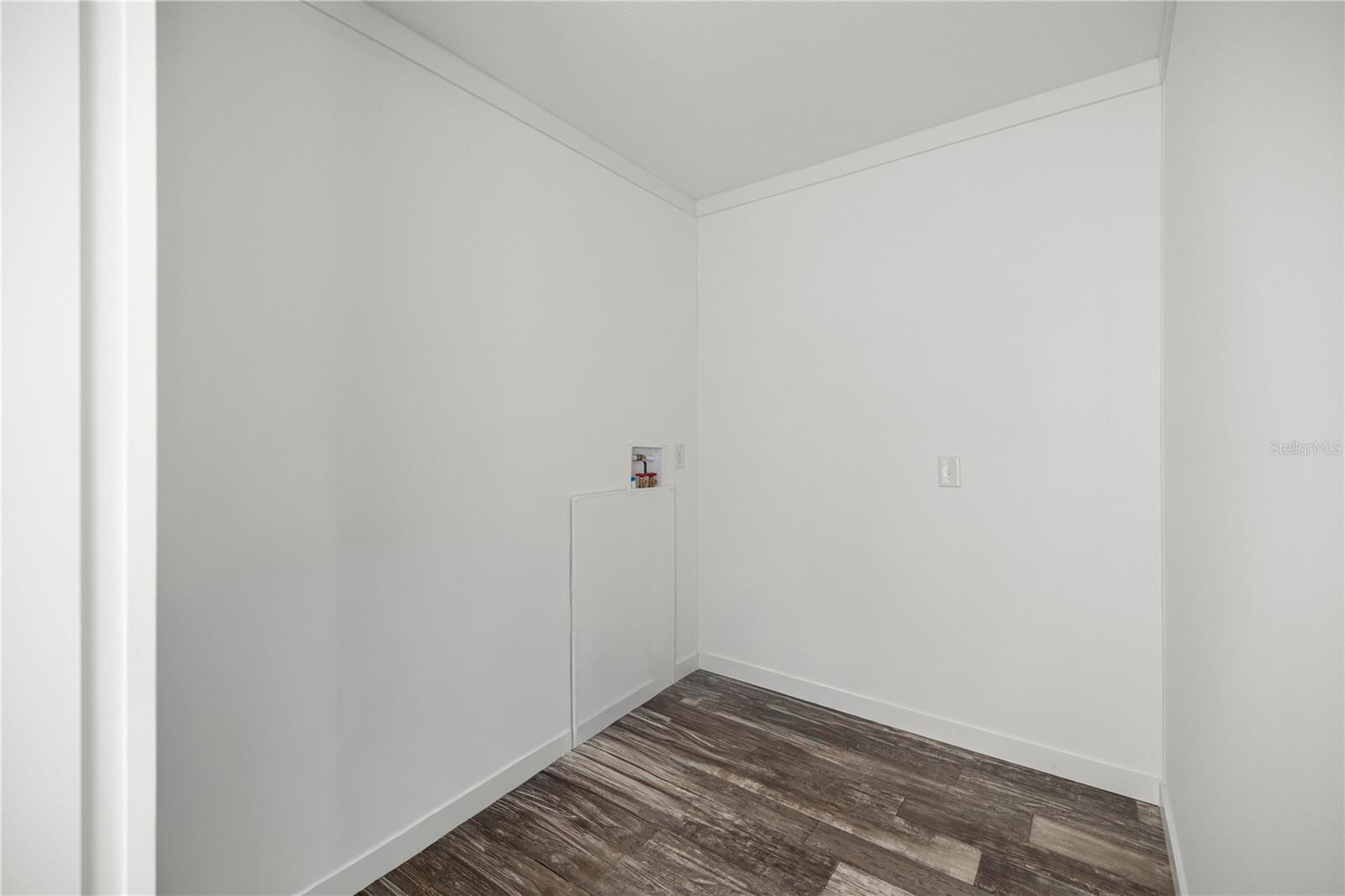 Image 21 of 30 For 9790 Pinespring Court