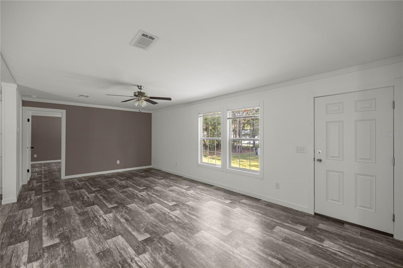 Image 4 of 30 For 9790 Pinespring Court