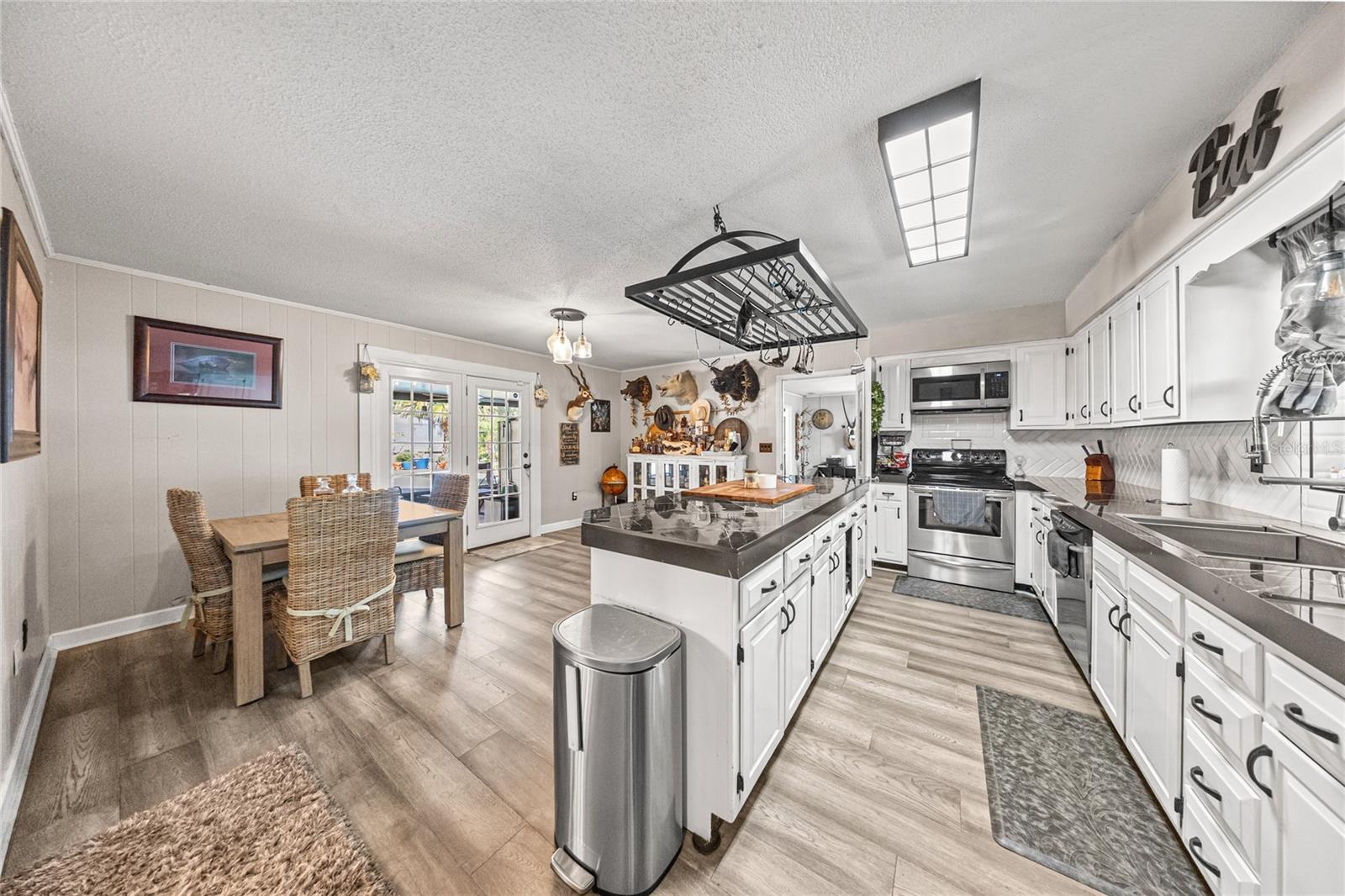 Image 12 of 35 For 4209 5th Street