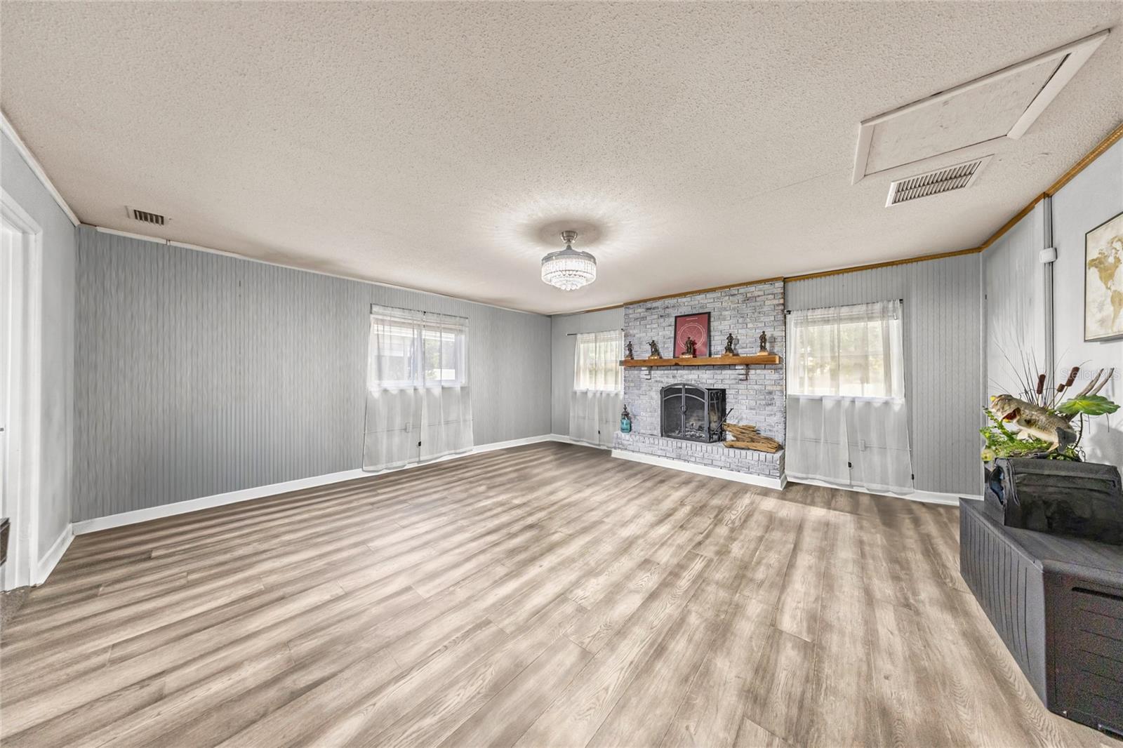 Image 19 of 35 For 4209 5th Street