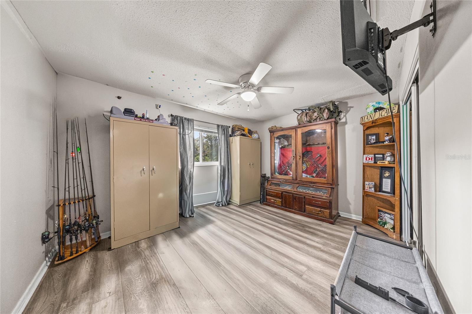 Image 25 of 35 For 4209 5th Street