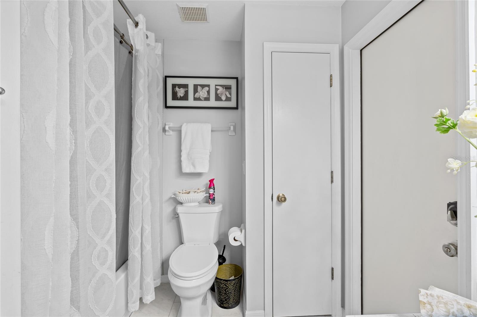 Image 31 of 47 For 3360 2nd Court