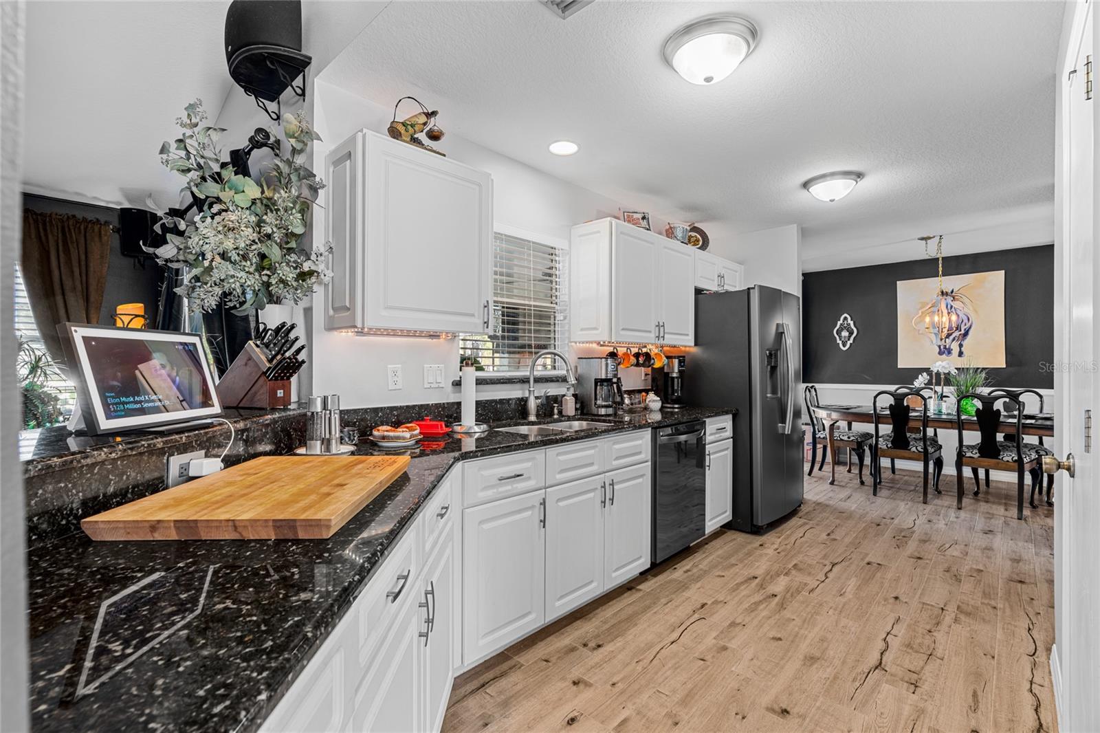 Image 5 of 47 For 3360 2nd Court