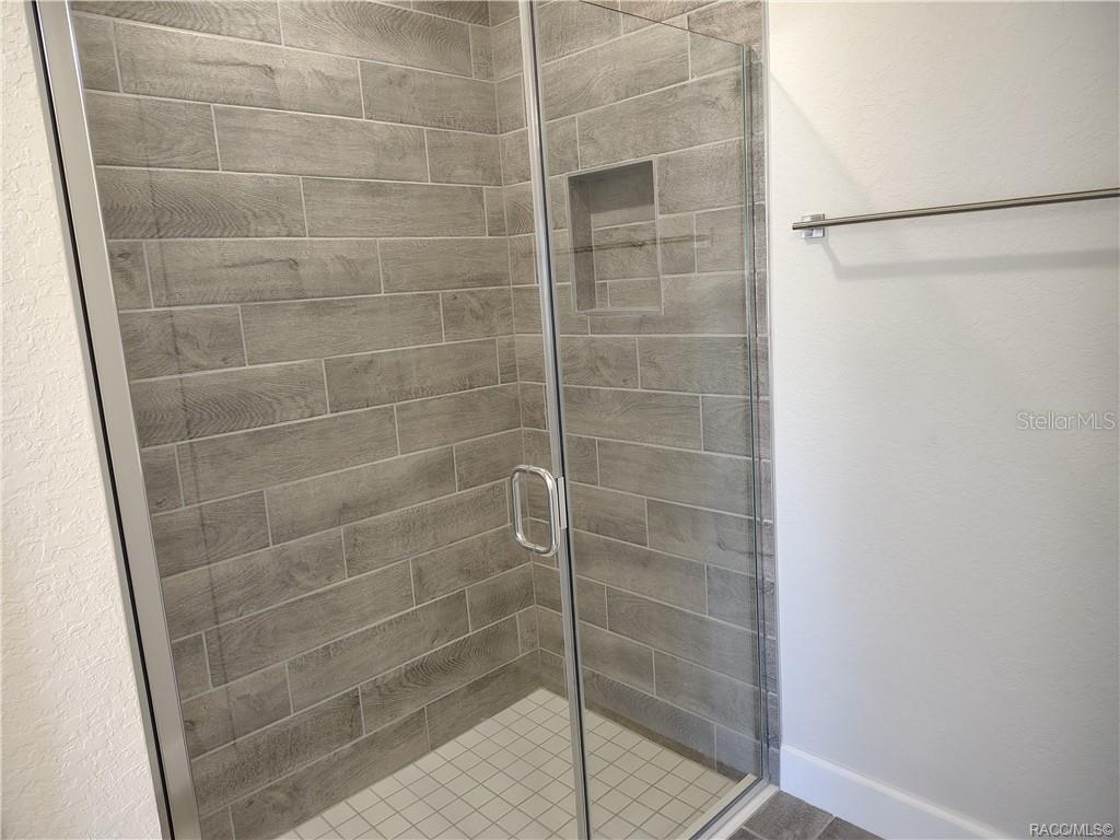 Image 14 of 30 For 1100 Heron Point Drive