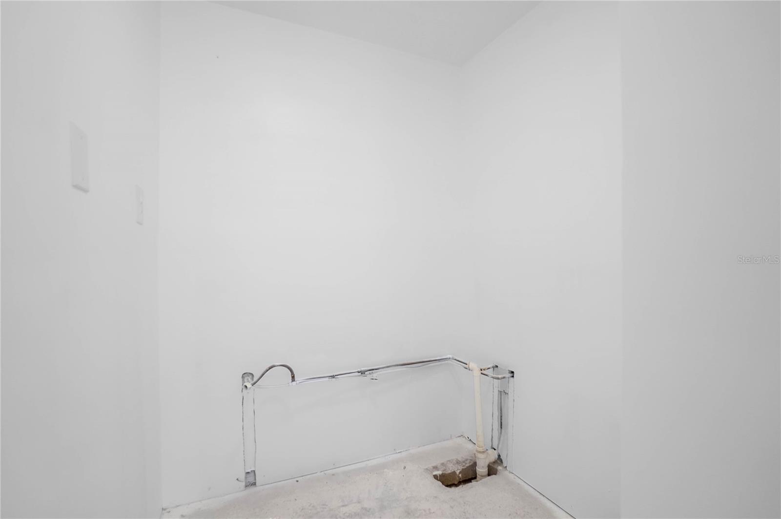 Image 18 of 47 For 708 6th Street