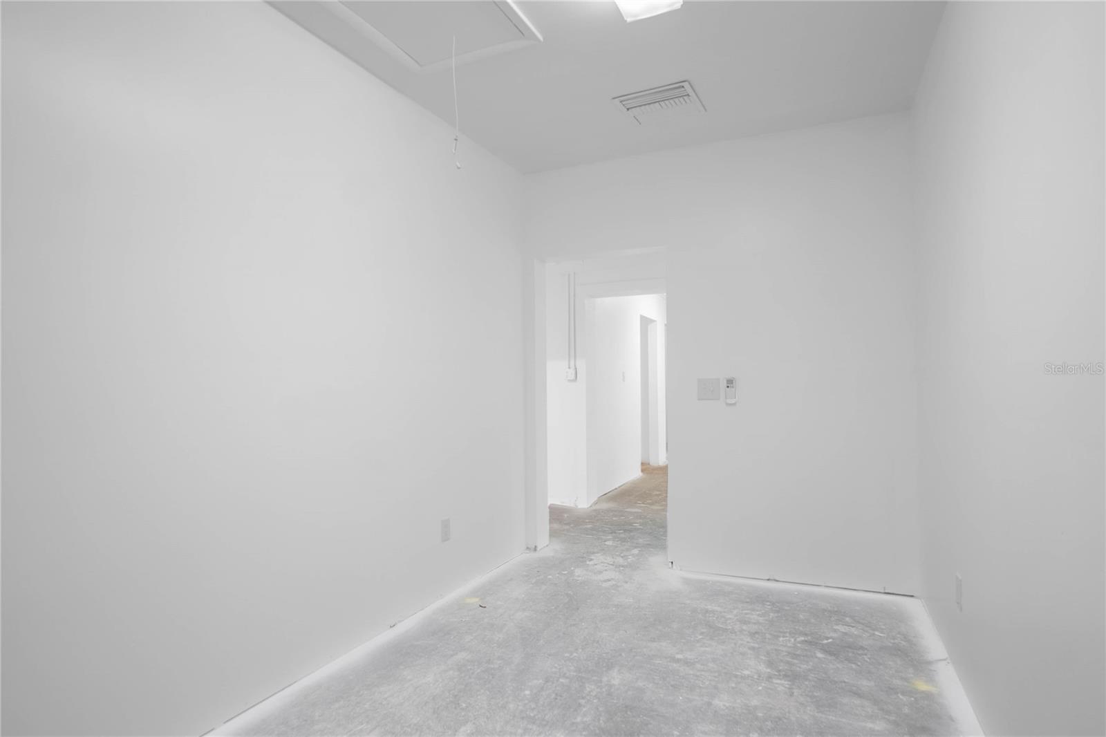 Image 30 of 47 For 708 6th Street