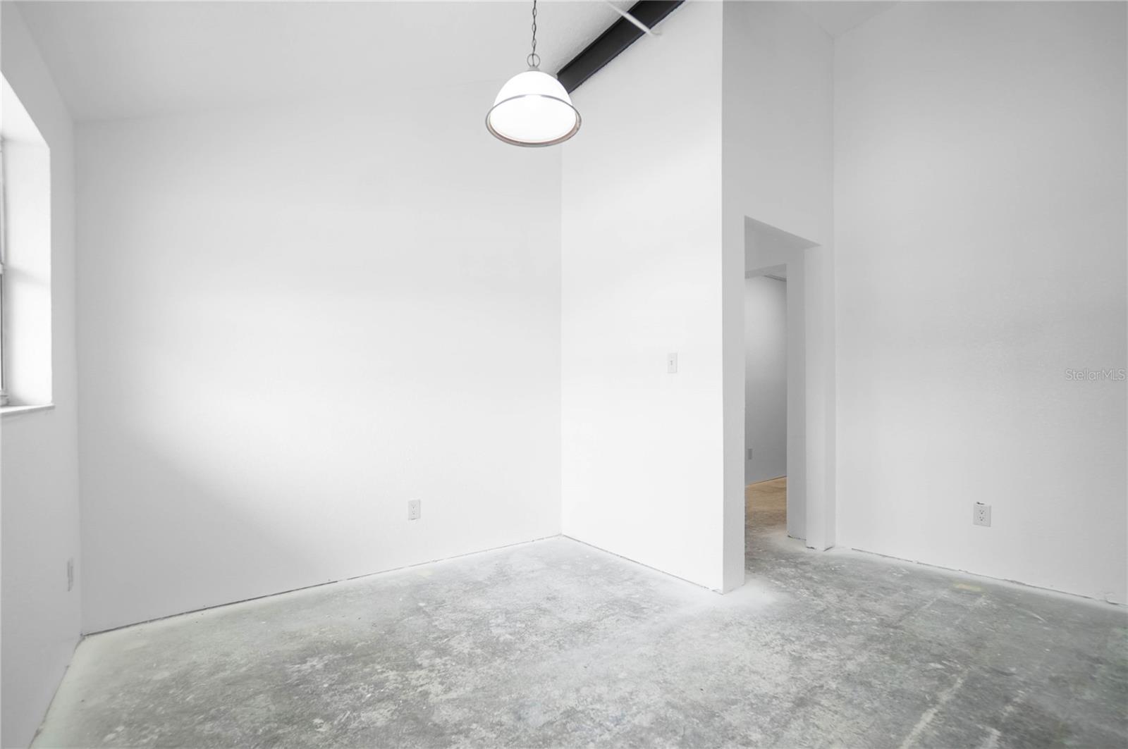 Image 40 of 47 For 708 6th Street