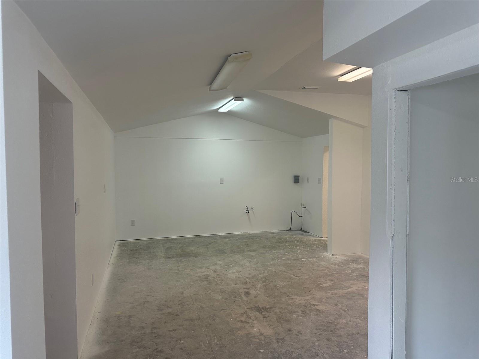 Image 41 of 47 For 708 6th Street