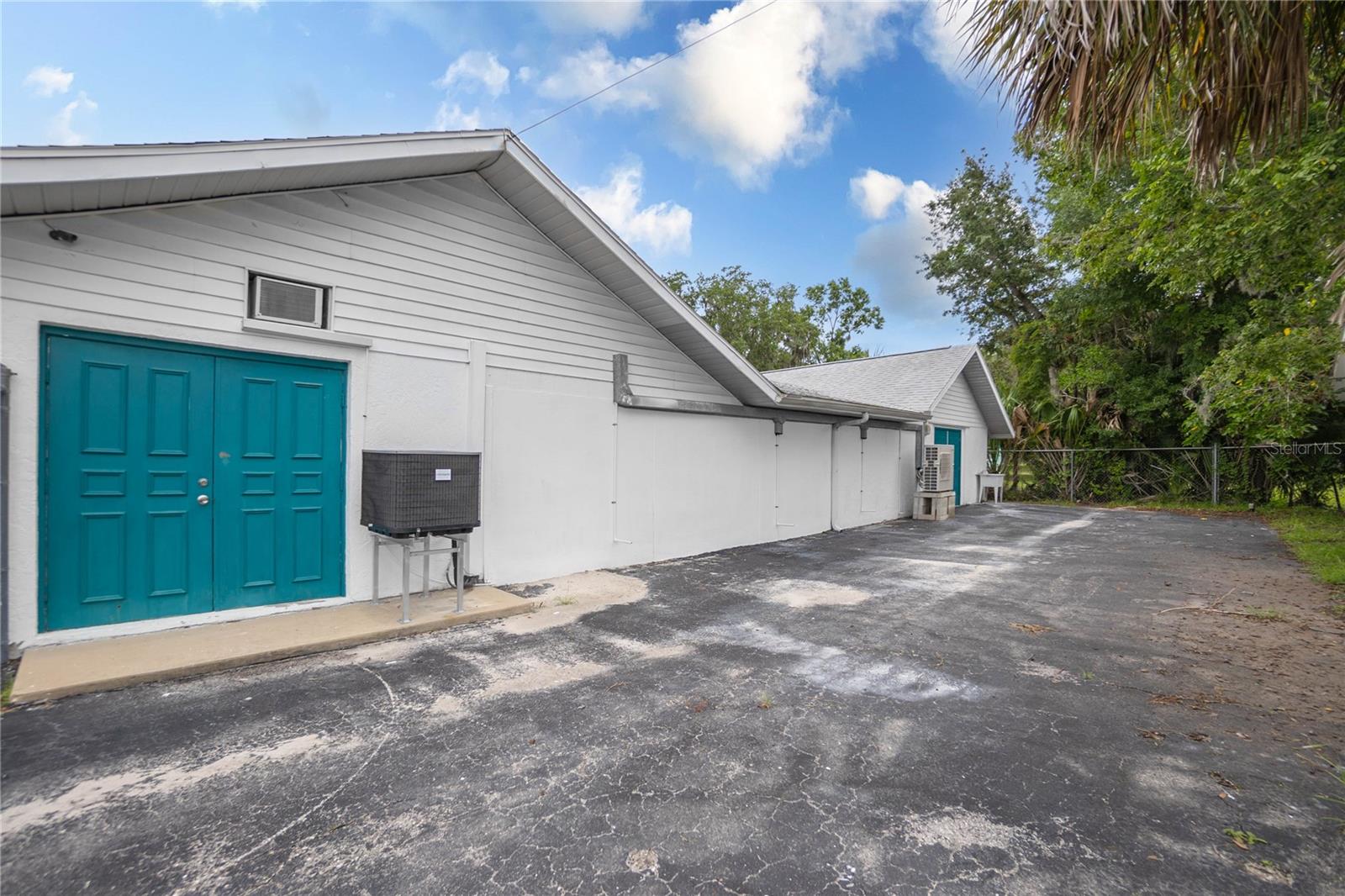 Image 43 of 47 For 708 6th Street