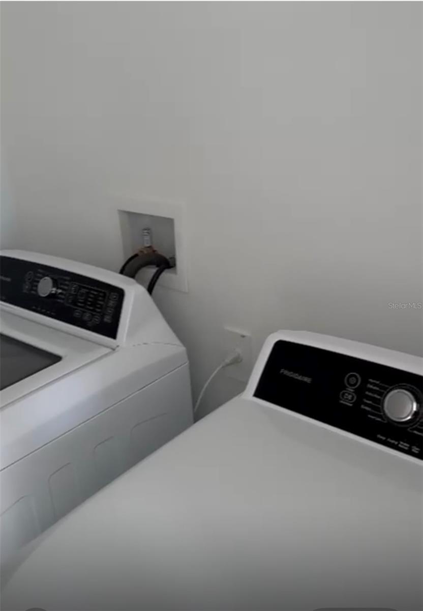 Image 3 of 15 For 1139 44th Court Rd