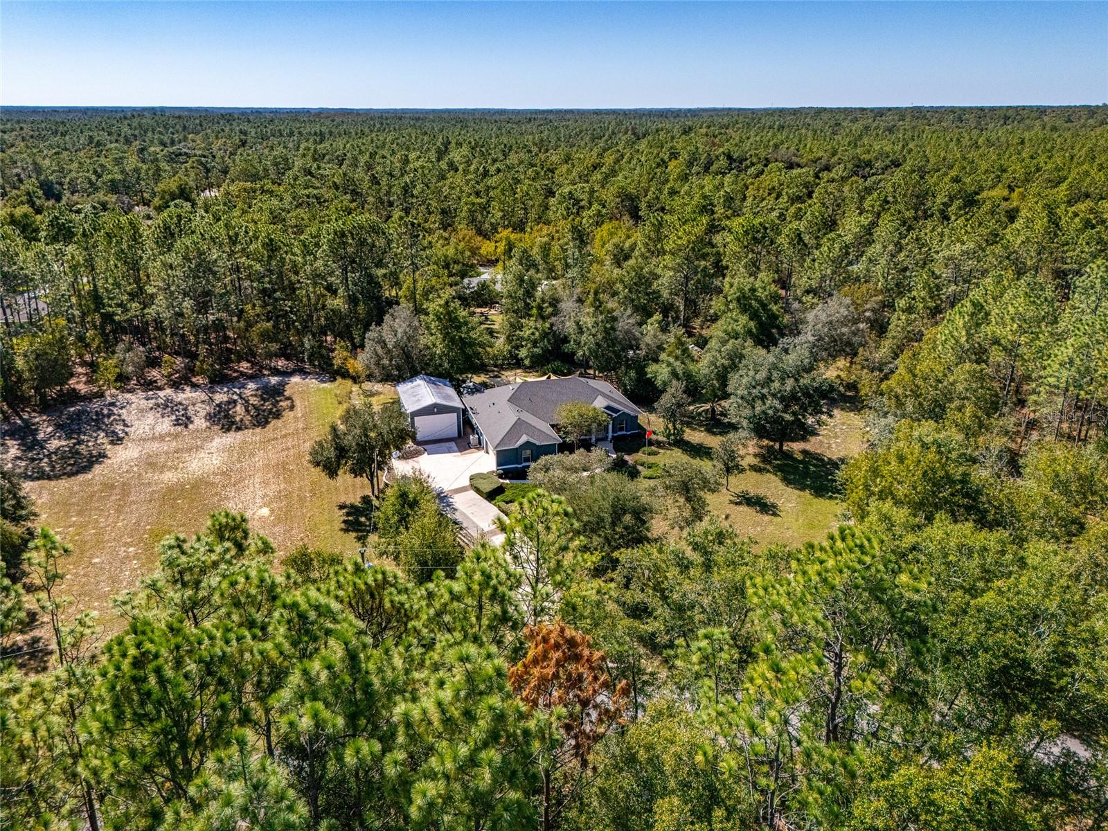 Image 14 of 53 For 18417 66th Loop