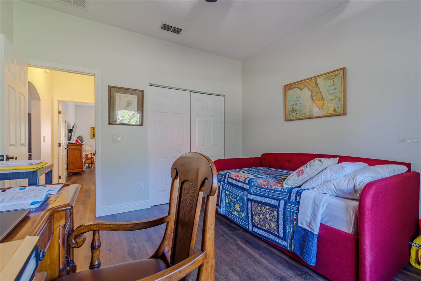 Image 20 of 53 For 18417 66th Loop