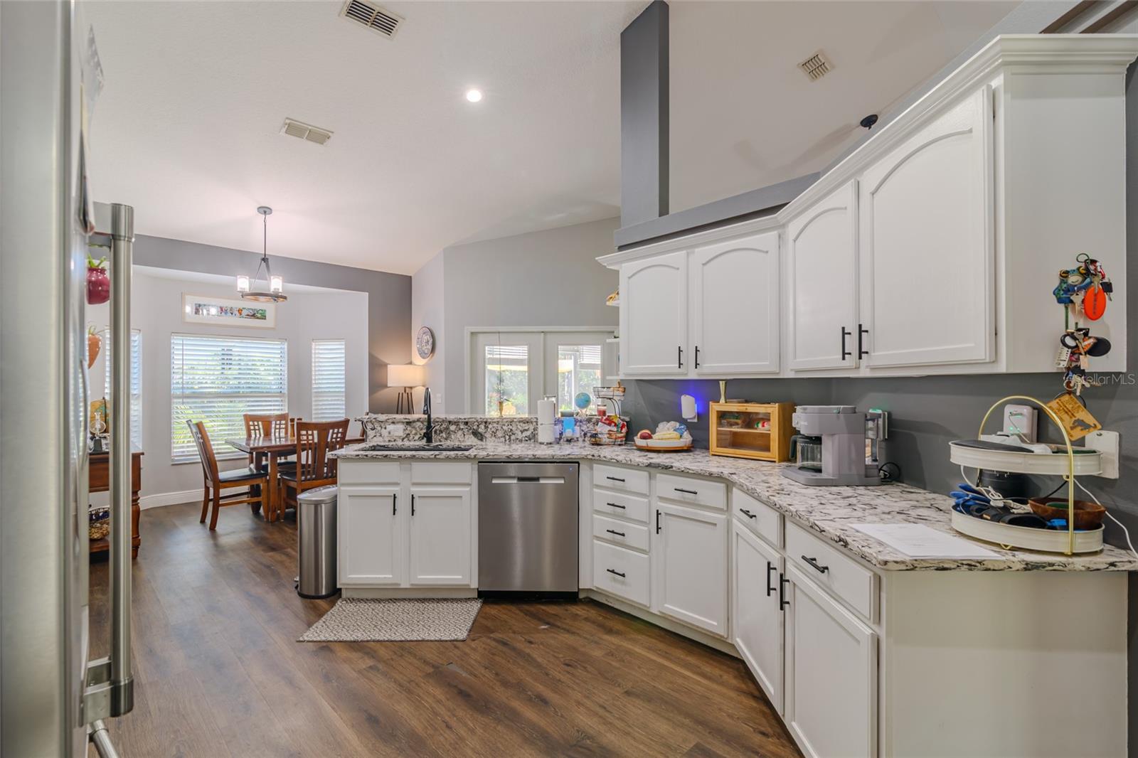 Image 25 of 53 For 18417 66th Loop