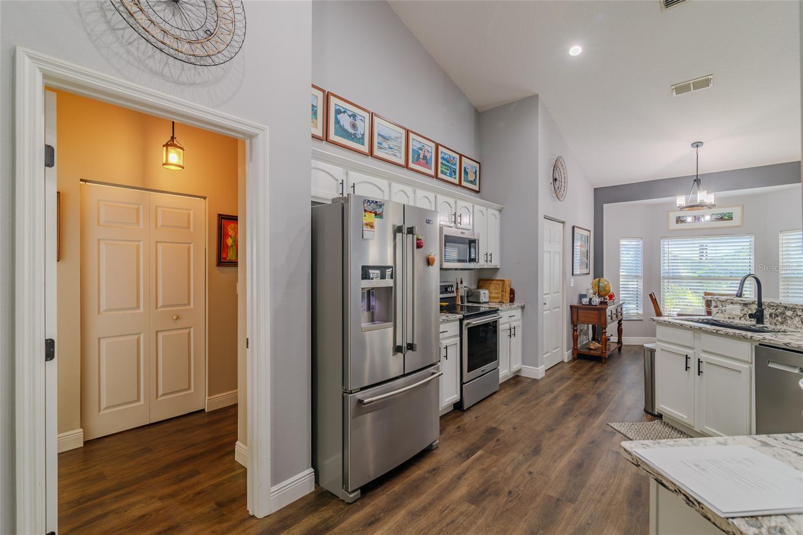 Image 26 of 53 For 18417 66th Loop