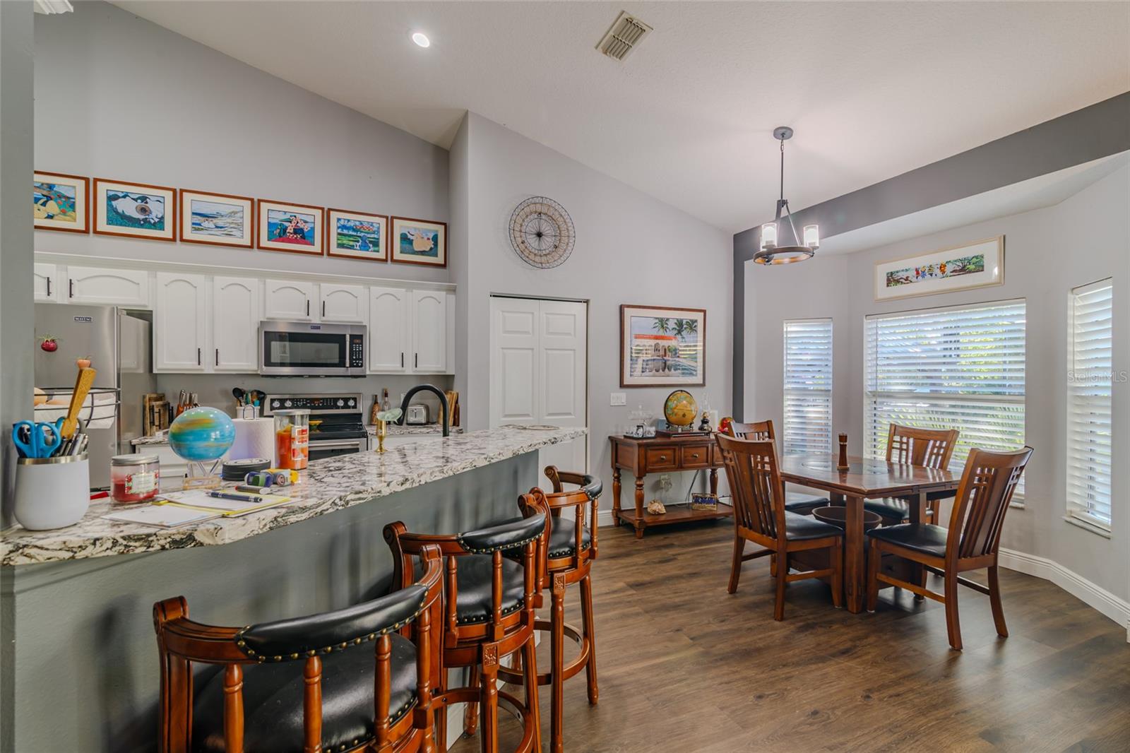 Image 32 of 53 For 18417 66th Loop