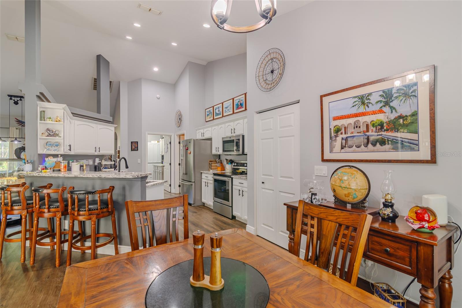 Image 33 of 53 For 18417 66th Loop