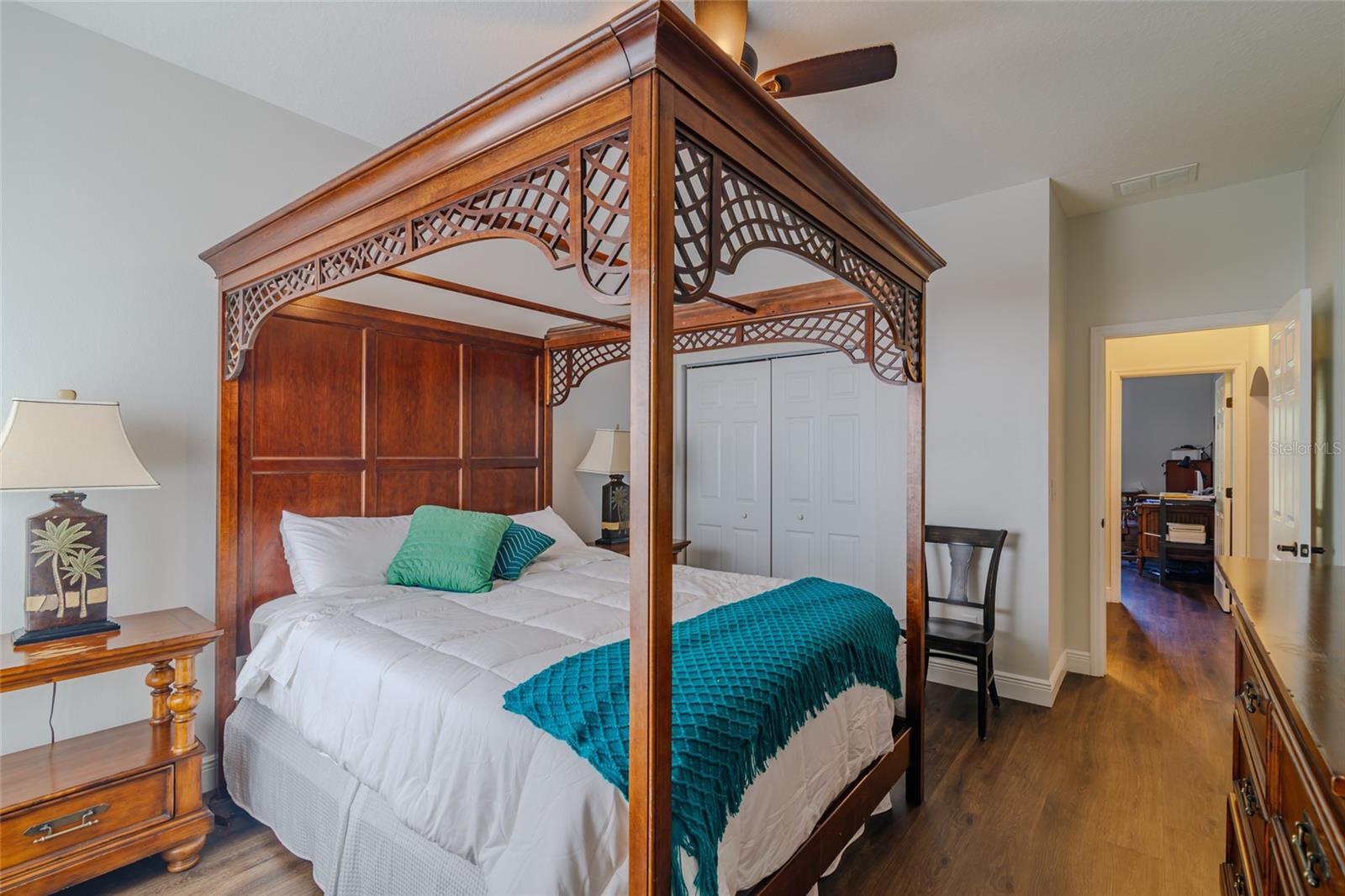 Image 35 of 53 For 18417 66th Loop