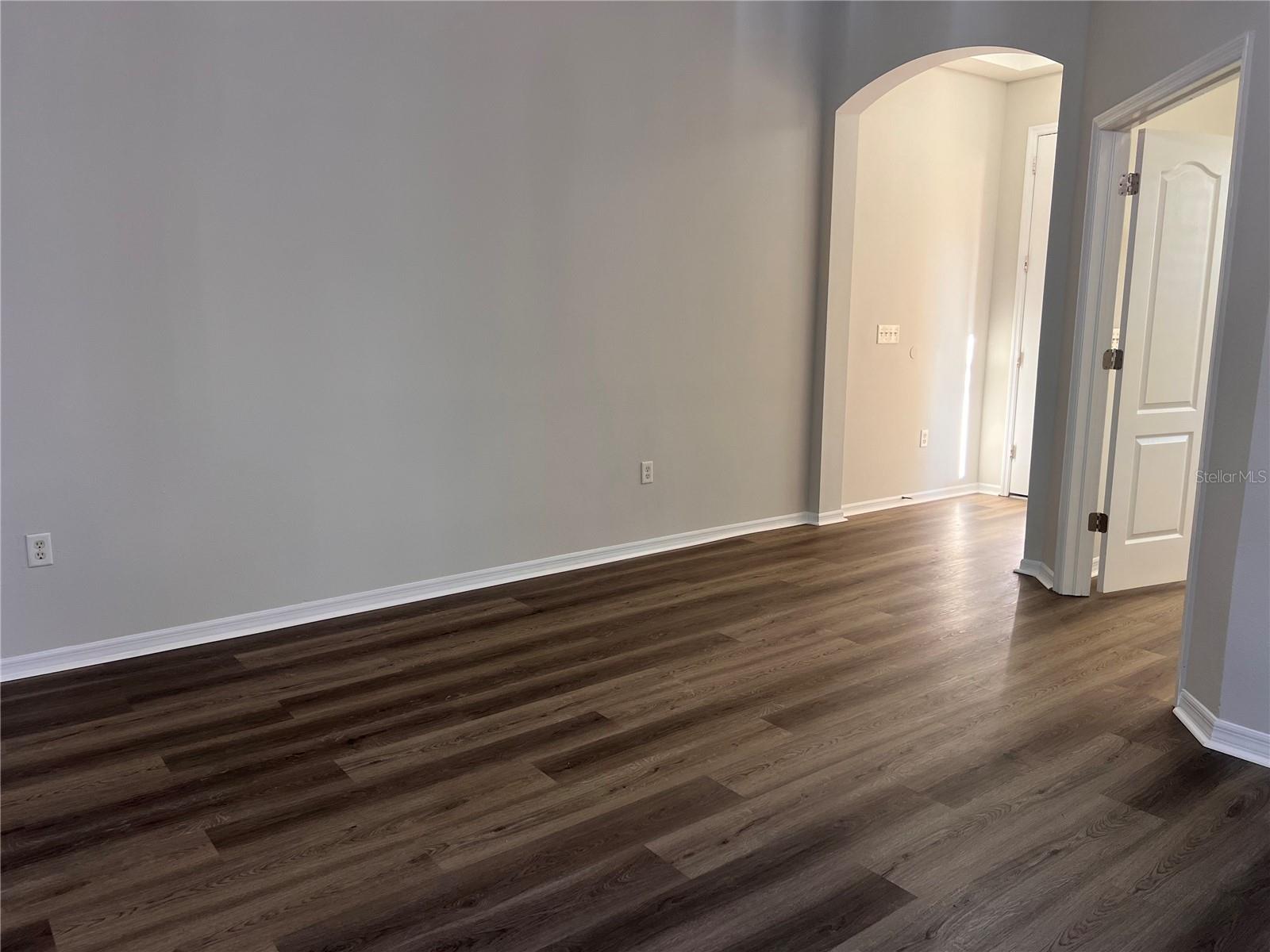 Image 3 of 26 For 1123 Napolean Way