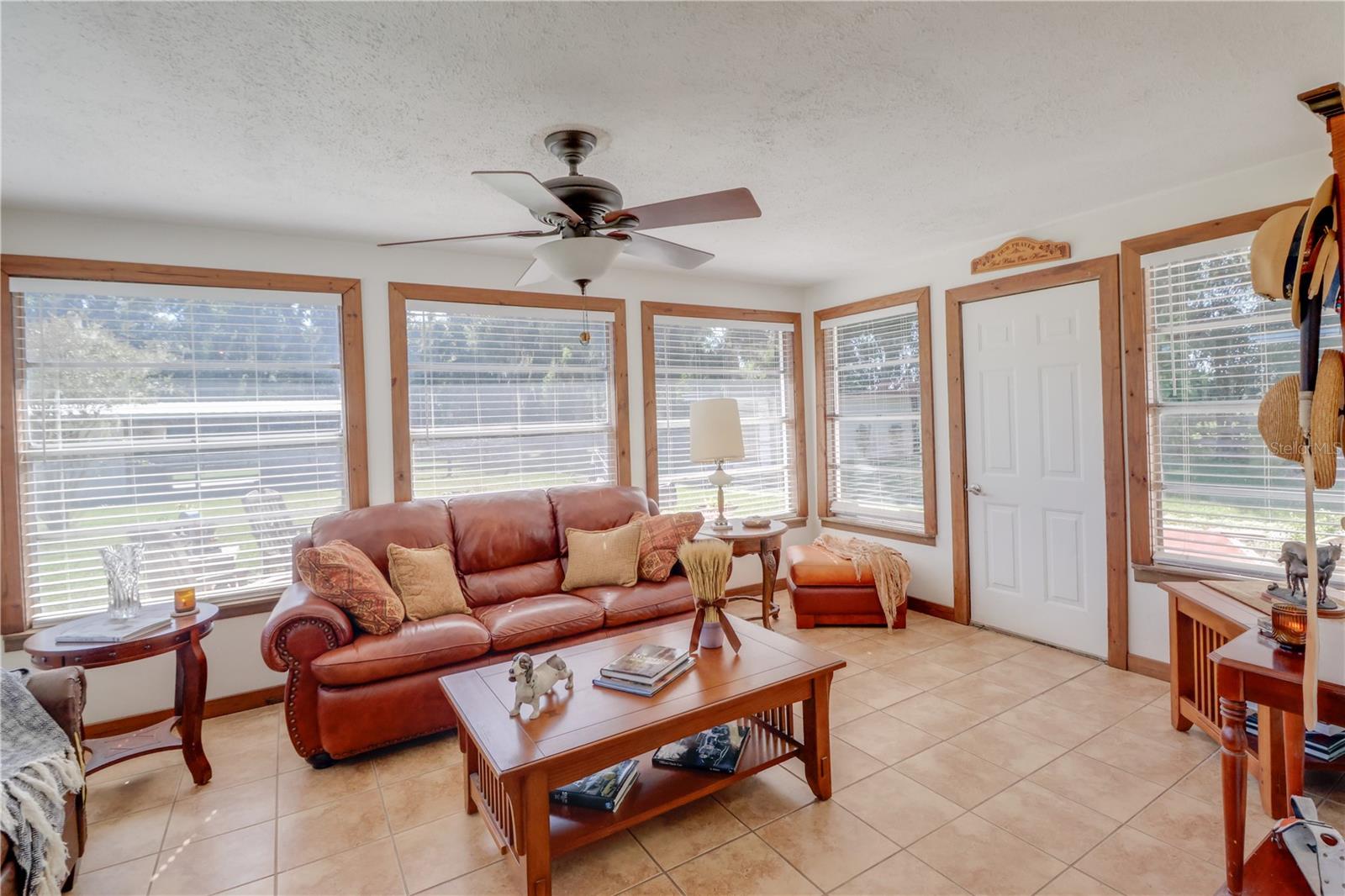 Image 9 of 45 For 1480 97