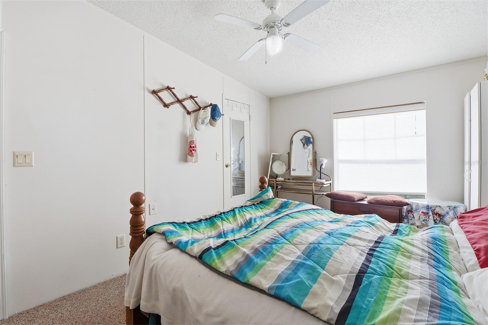 Listing photo id 25 for 16656 175th Terrace Road