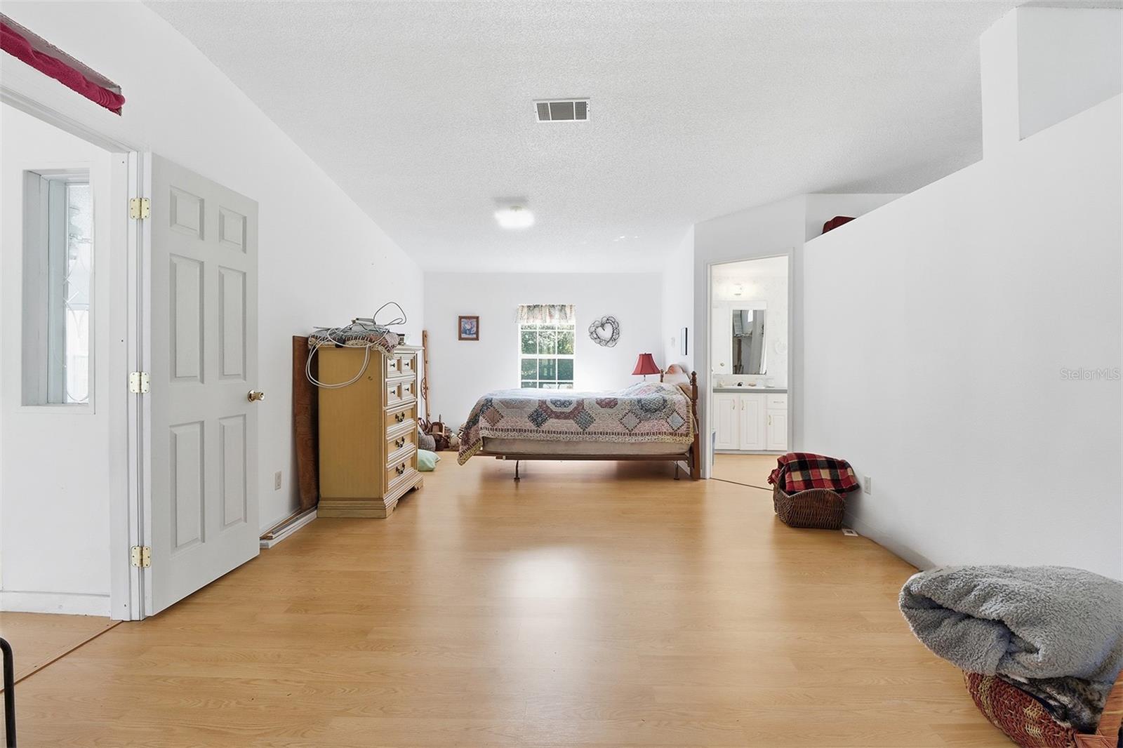 Listing photo id 27 for 16656 175th Terrace Road