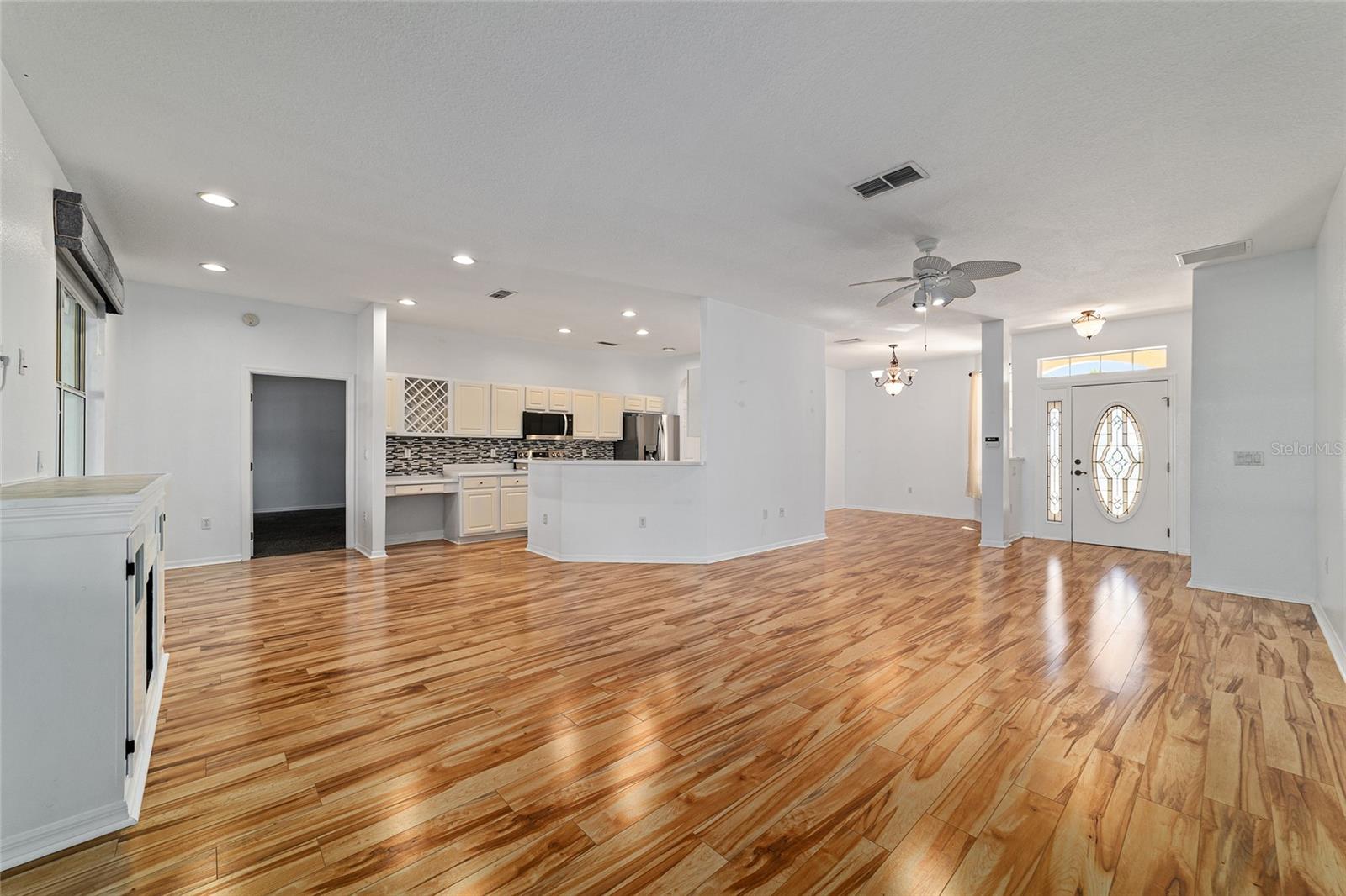 Image 6 of 31 For 8798 83rd Circle