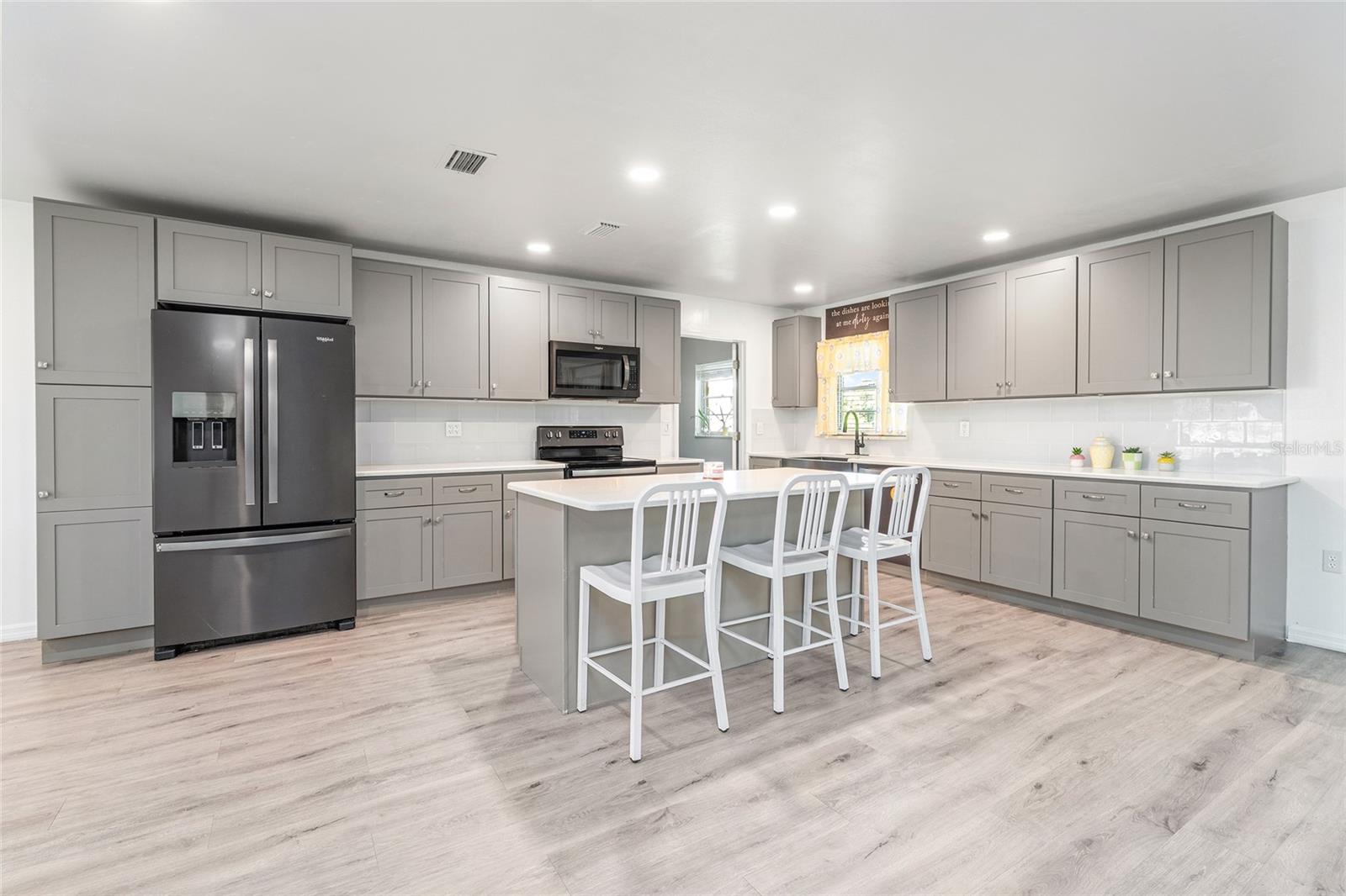 Image 12 of 49 For 15 Adams Avenue