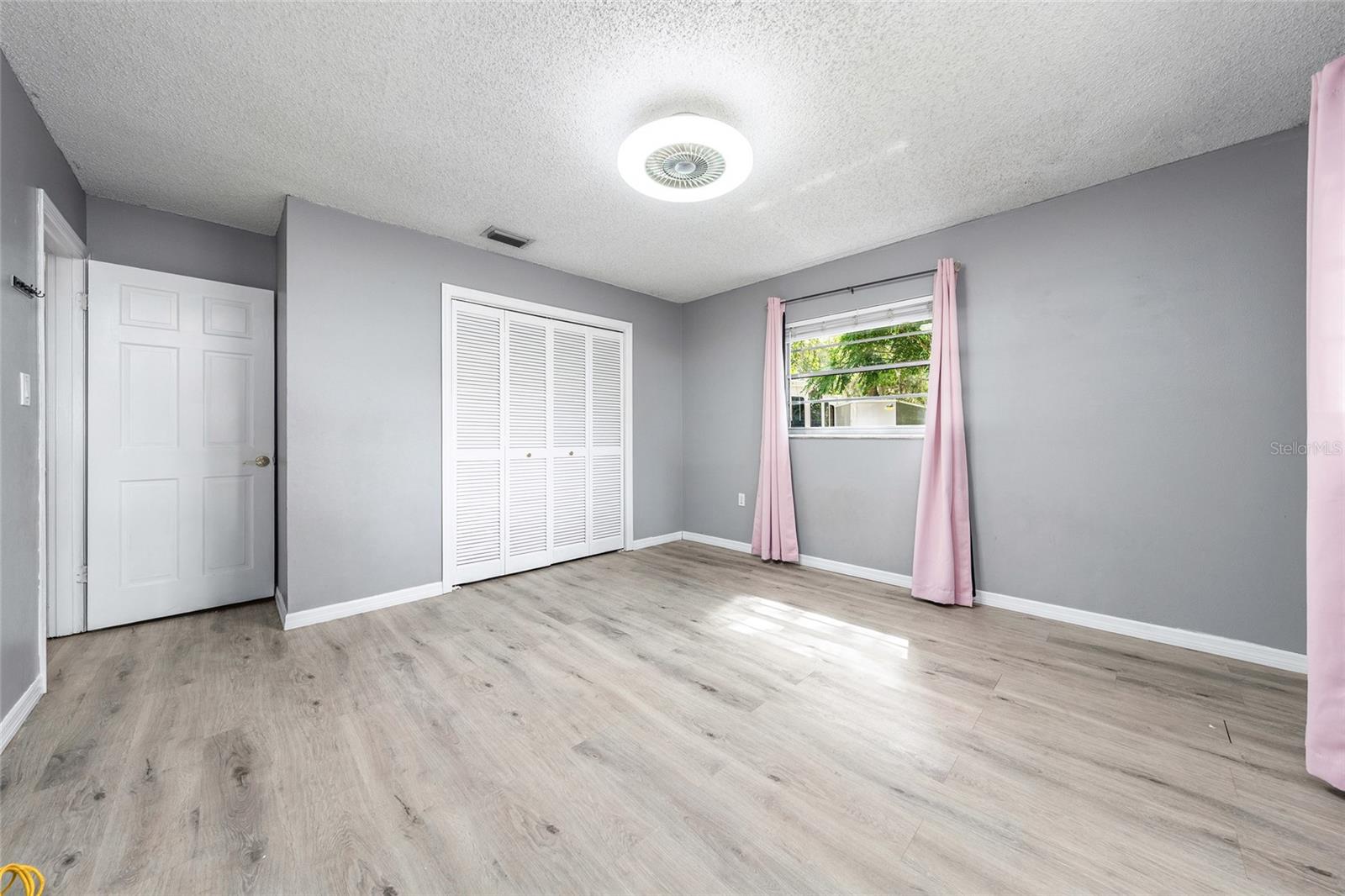 Image 27 of 49 For 15 Adams Avenue