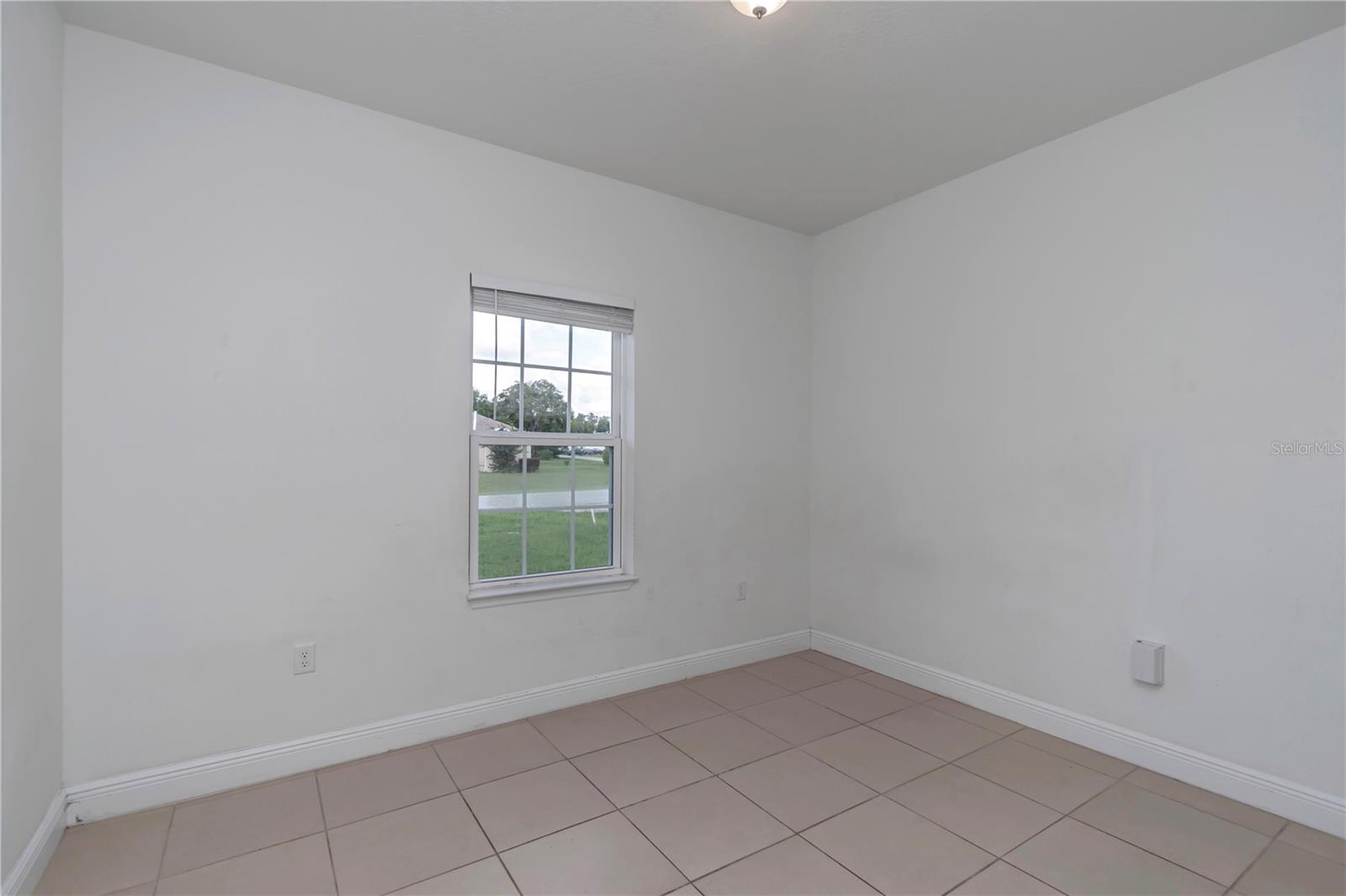 Image 11 of 24 For 118 Marion Oaks Drive