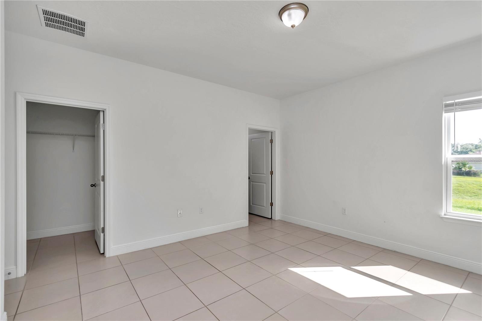 Image 17 of 24 For 118 Marion Oaks Drive