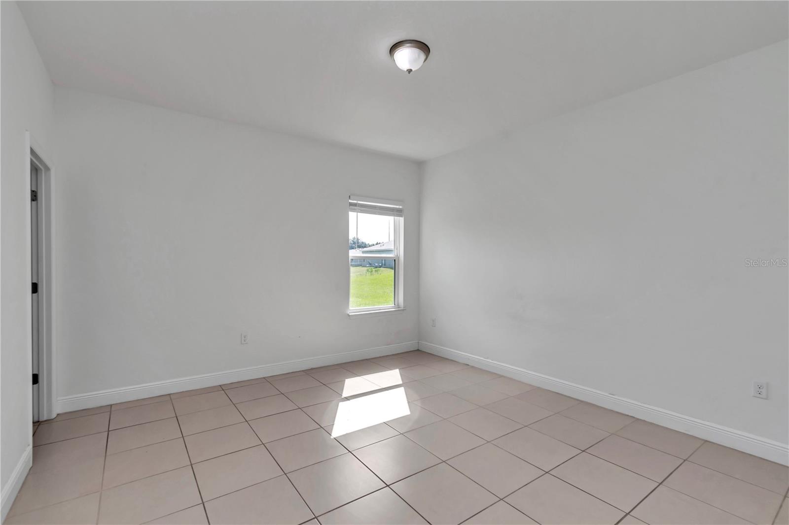 Image 19 of 24 For 118 Marion Oaks Drive