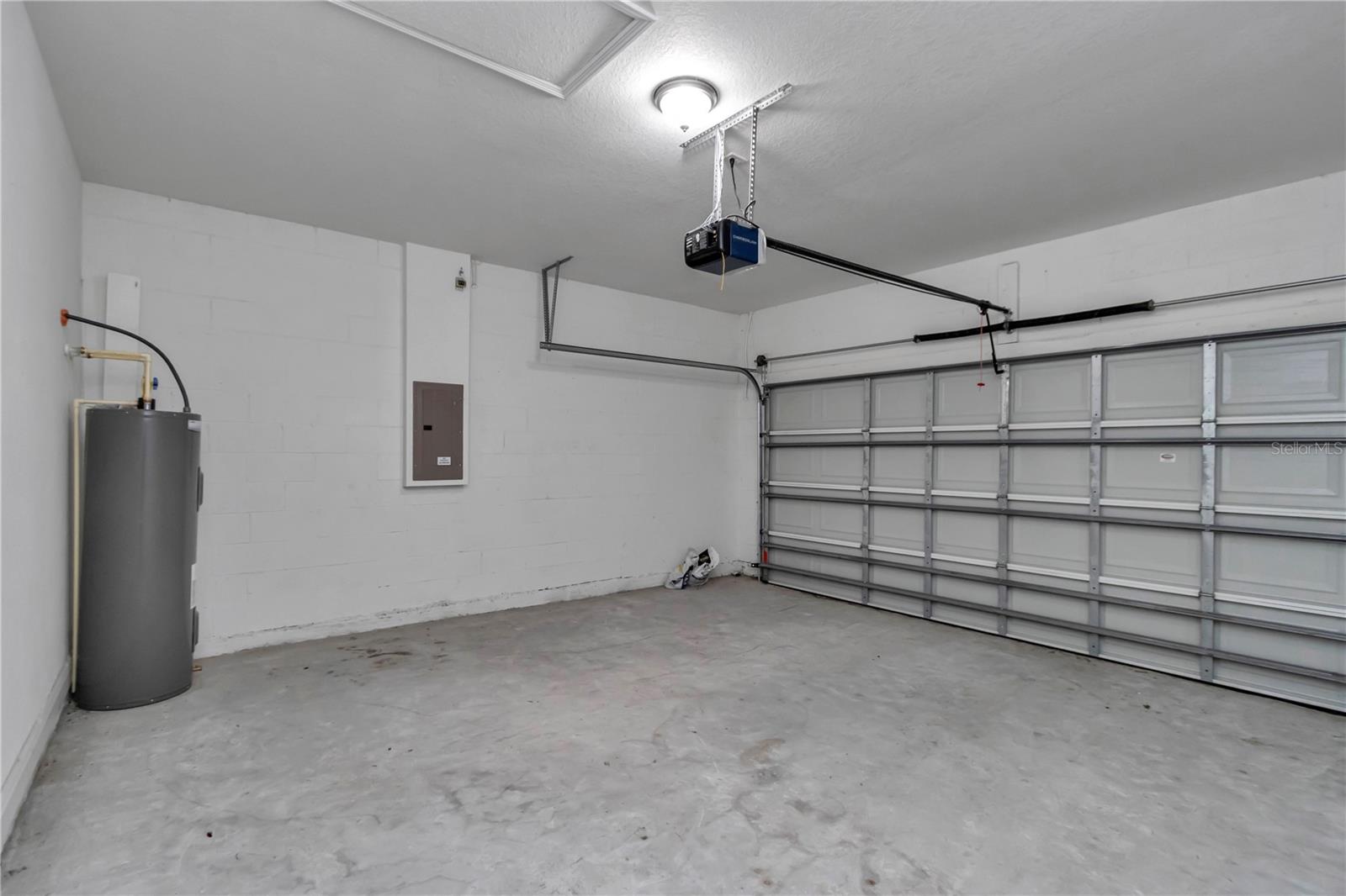 Image 20 of 24 For 118 Marion Oaks Drive