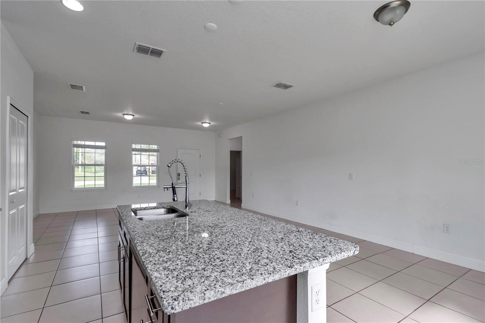 Image 5 of 24 For 118 Marion Oaks Drive