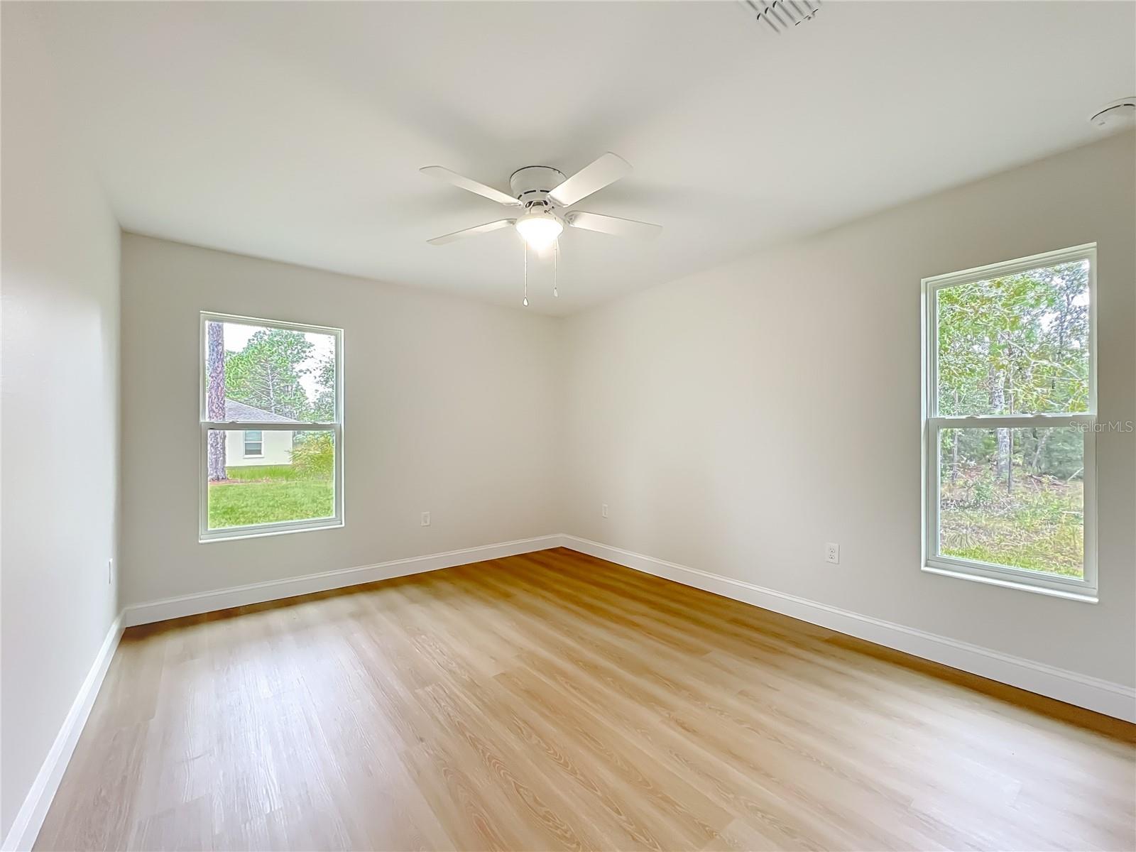 Listing photo id 27 for 6526 Earlshire Terrace