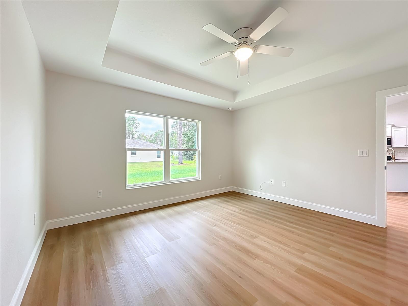 Listing photo id 39 for 6526 Earlshire Terrace