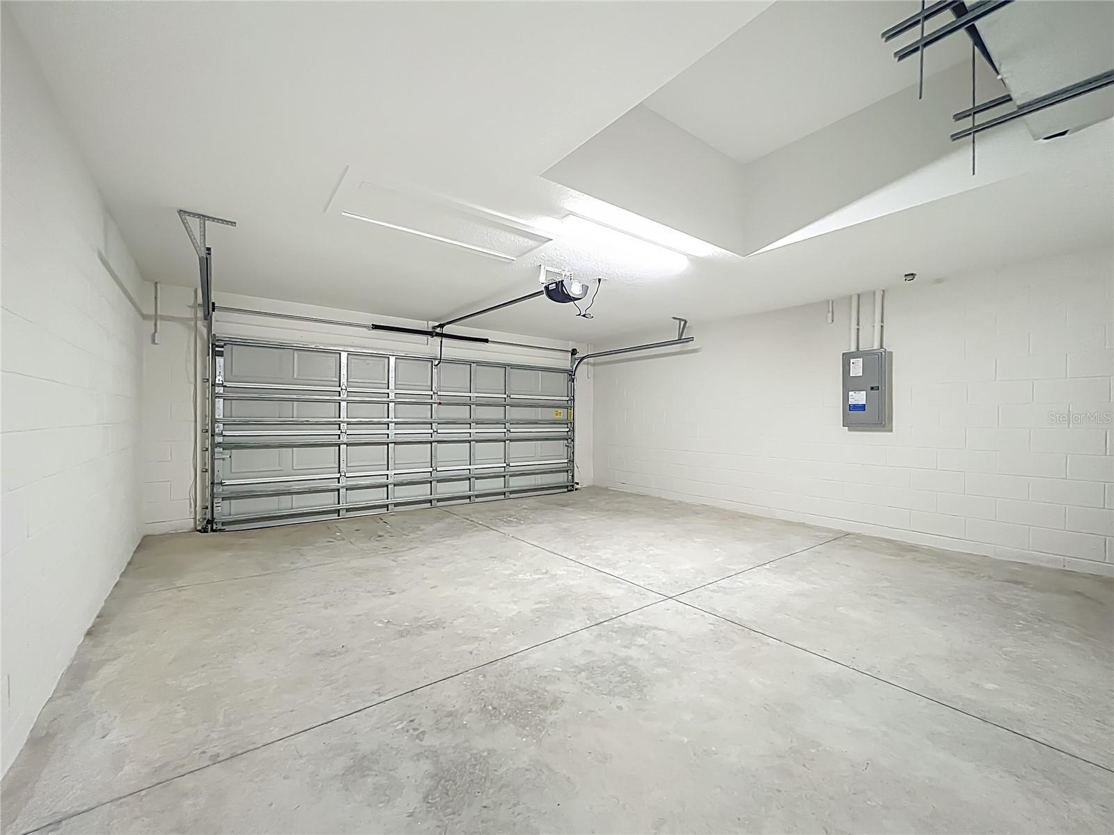 Listing photo id 47 for 6526 Earlshire Terrace