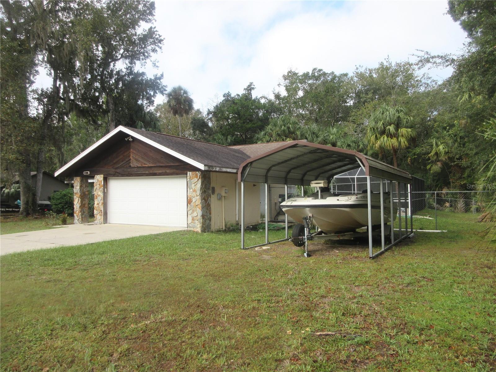 Listing photo id 24 for 4108 Casa Terrace