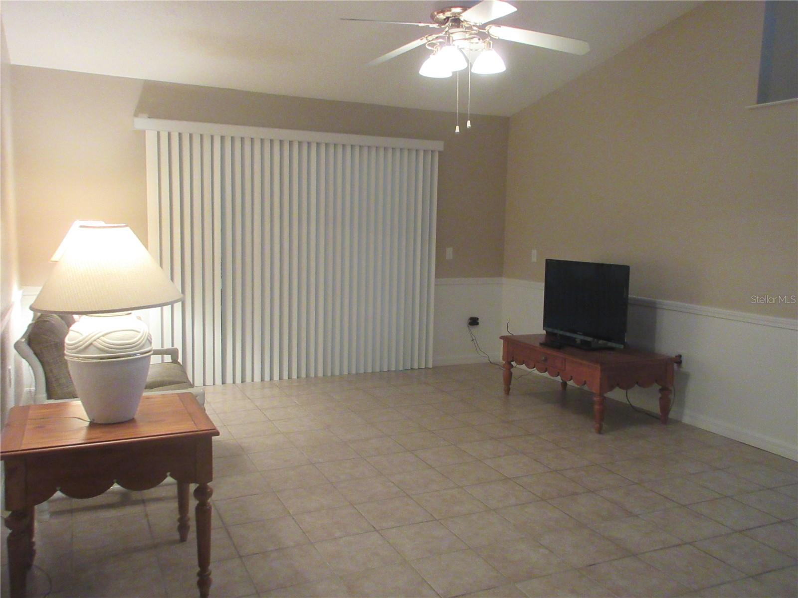Listing photo id 6 for 4108 Casa Terrace