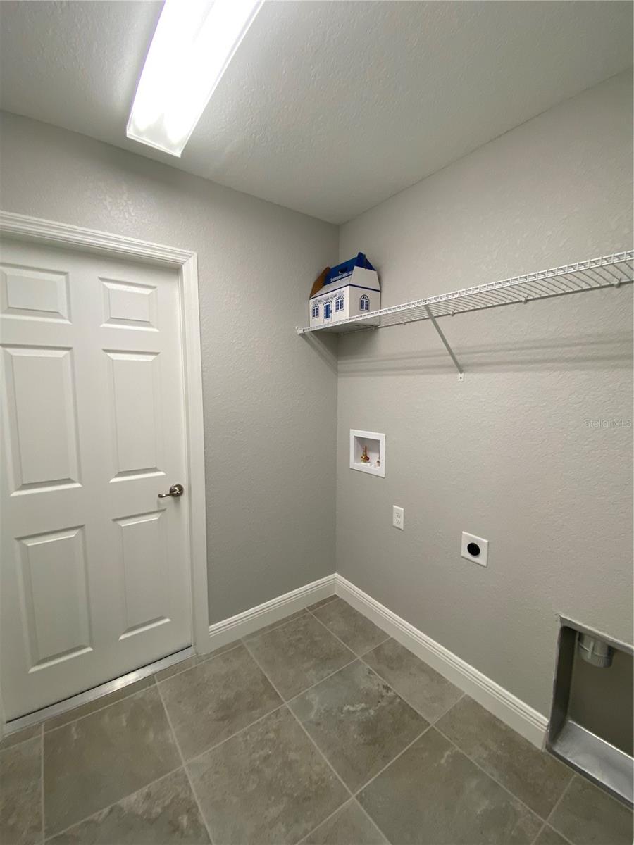 Image 20 of 24 For 2840 147th Street