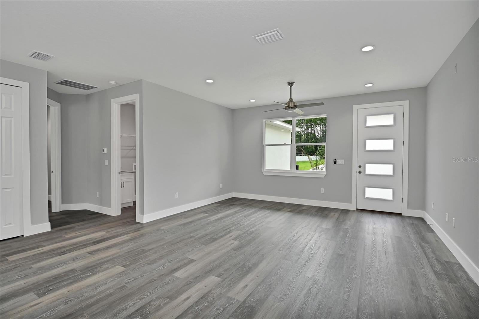 Image 19 of 35 For 6237 143rd Street