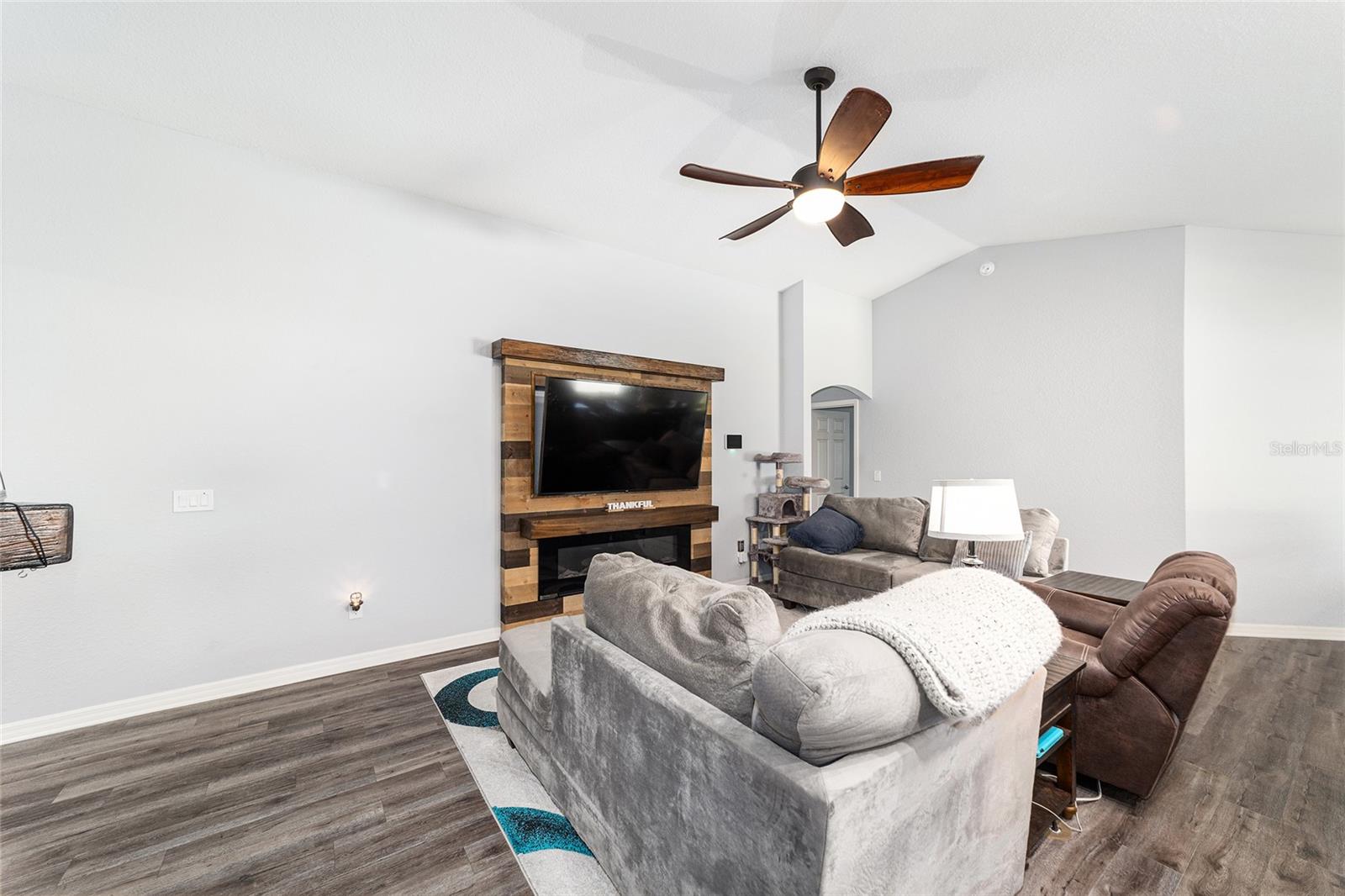 Image 15 of 41 For 11538 59th Terrace