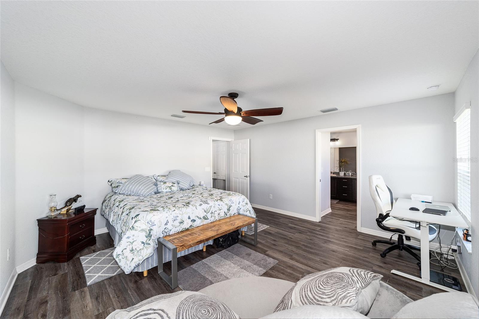 Image 16 of 41 For 11538 59th Terrace